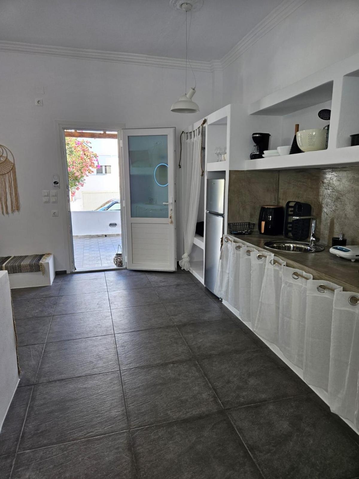 Eris Studios Adamantas  Exteriér fotografie